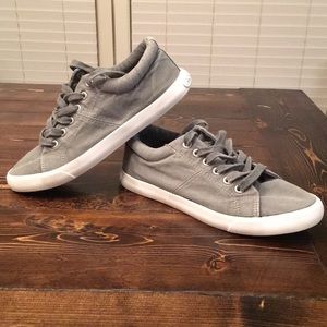 Women’s gray Rocket Dog shoes